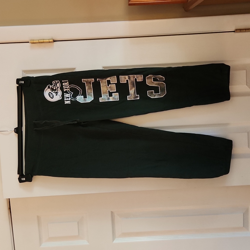 Girl's size 12/14 Jets sweatpants